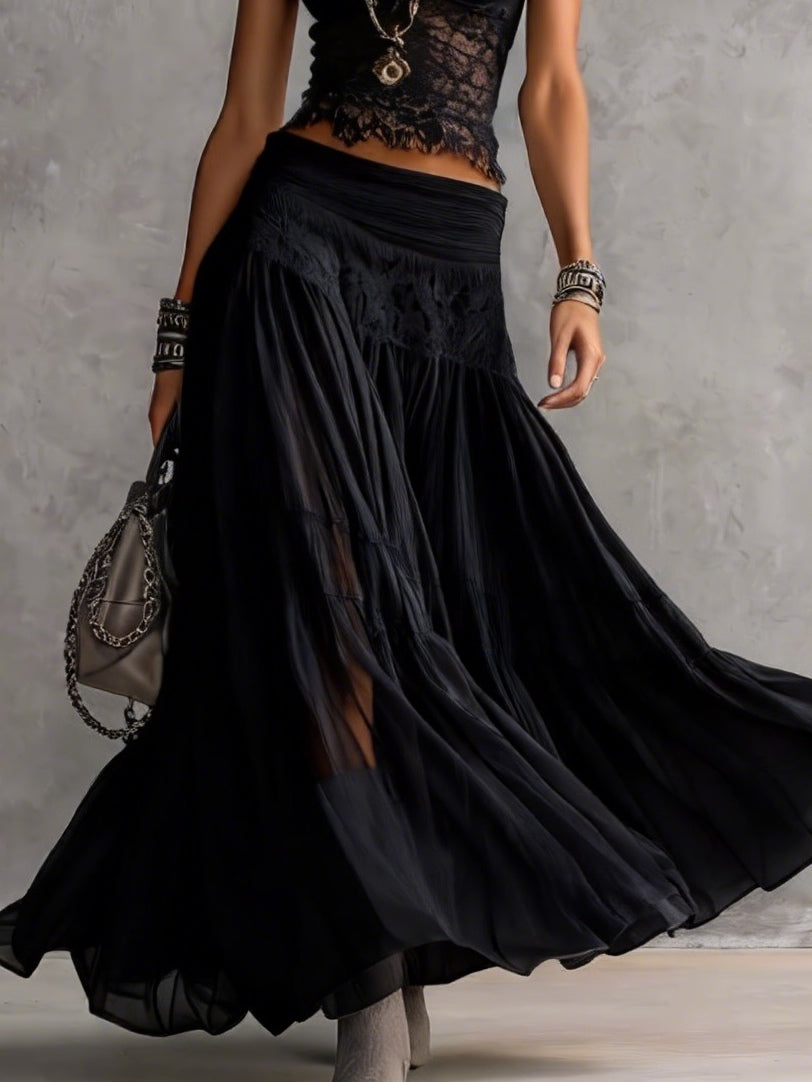 Conjunto Top de Encaje Negro y Falda Plisada