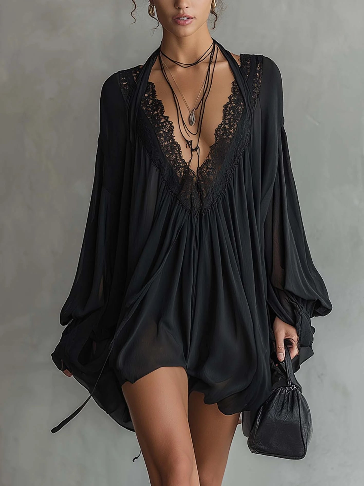 Giulia | Minivestido negro con encaje