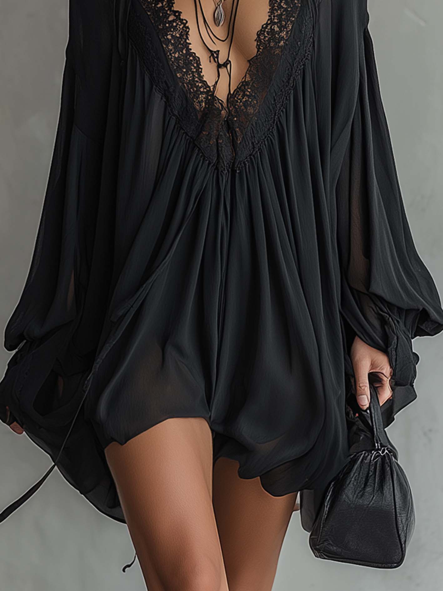 Giulia | Minivestido negro con encaje