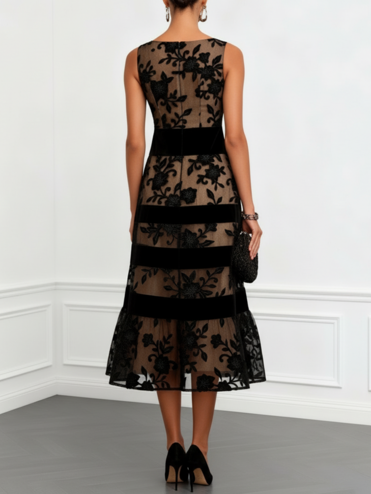 Vestido Midi Negro con Flores 3D