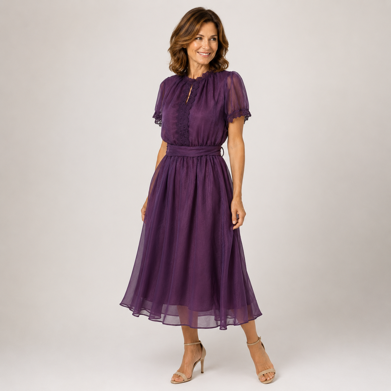 Flavia | Vestido Maxi con Escote Gota y Bordado de Encaje Chiffon