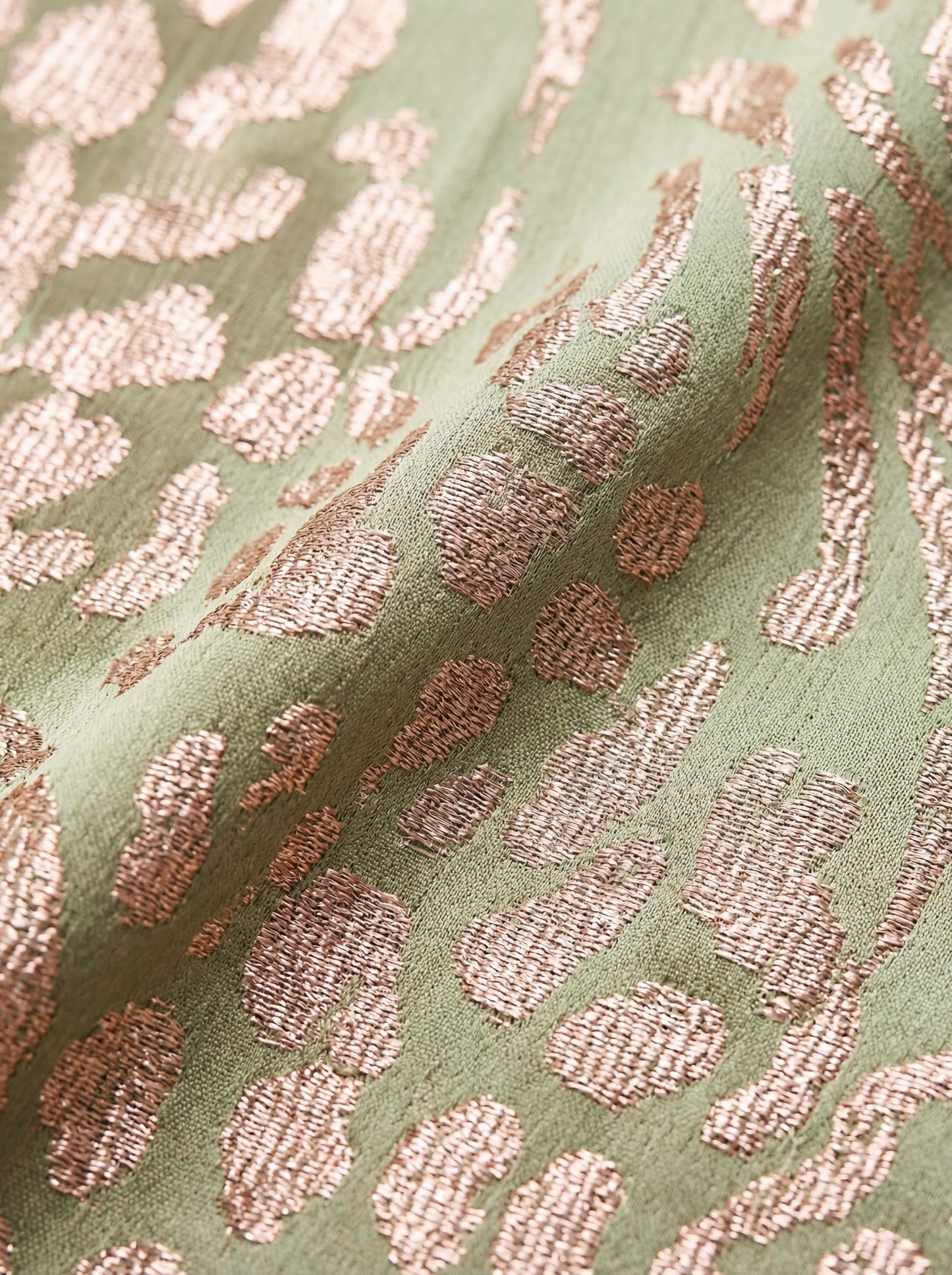 Antonella | Vestido elegante en tela ligera y fluida