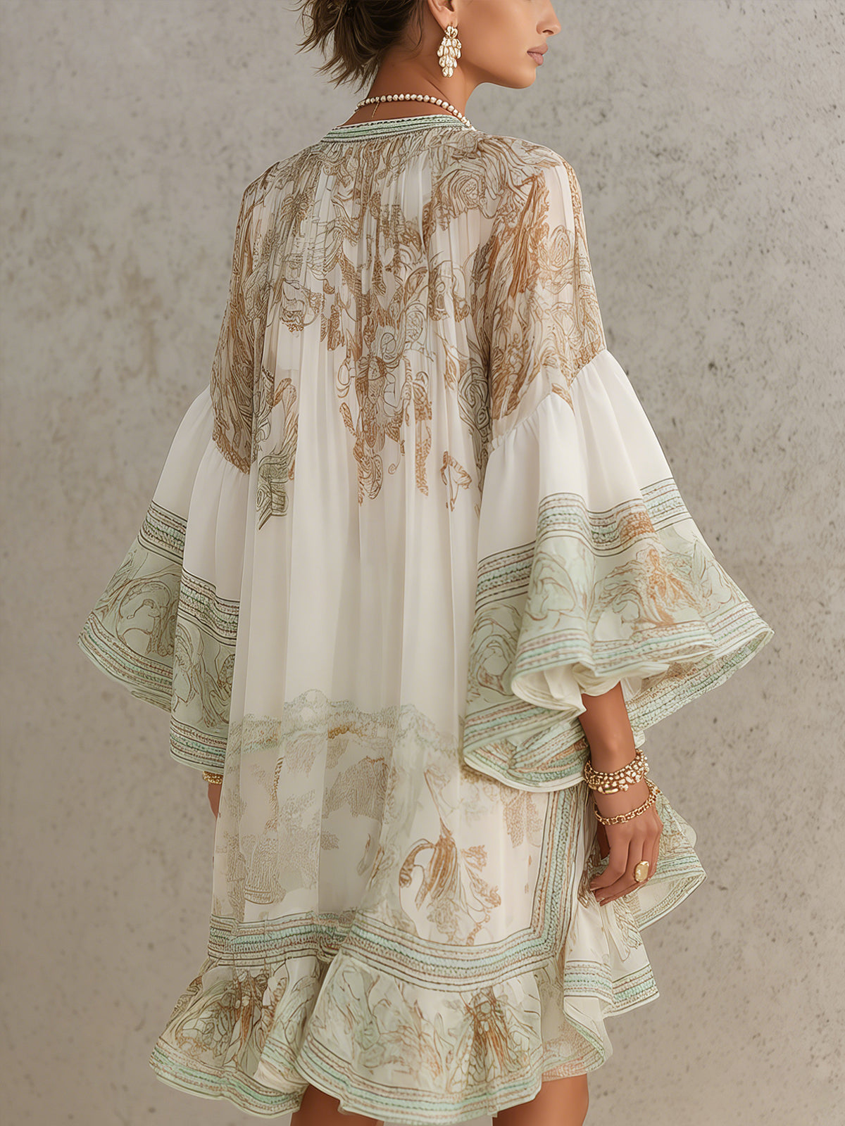 Vestido Corto Verde con Mangas de Holán
