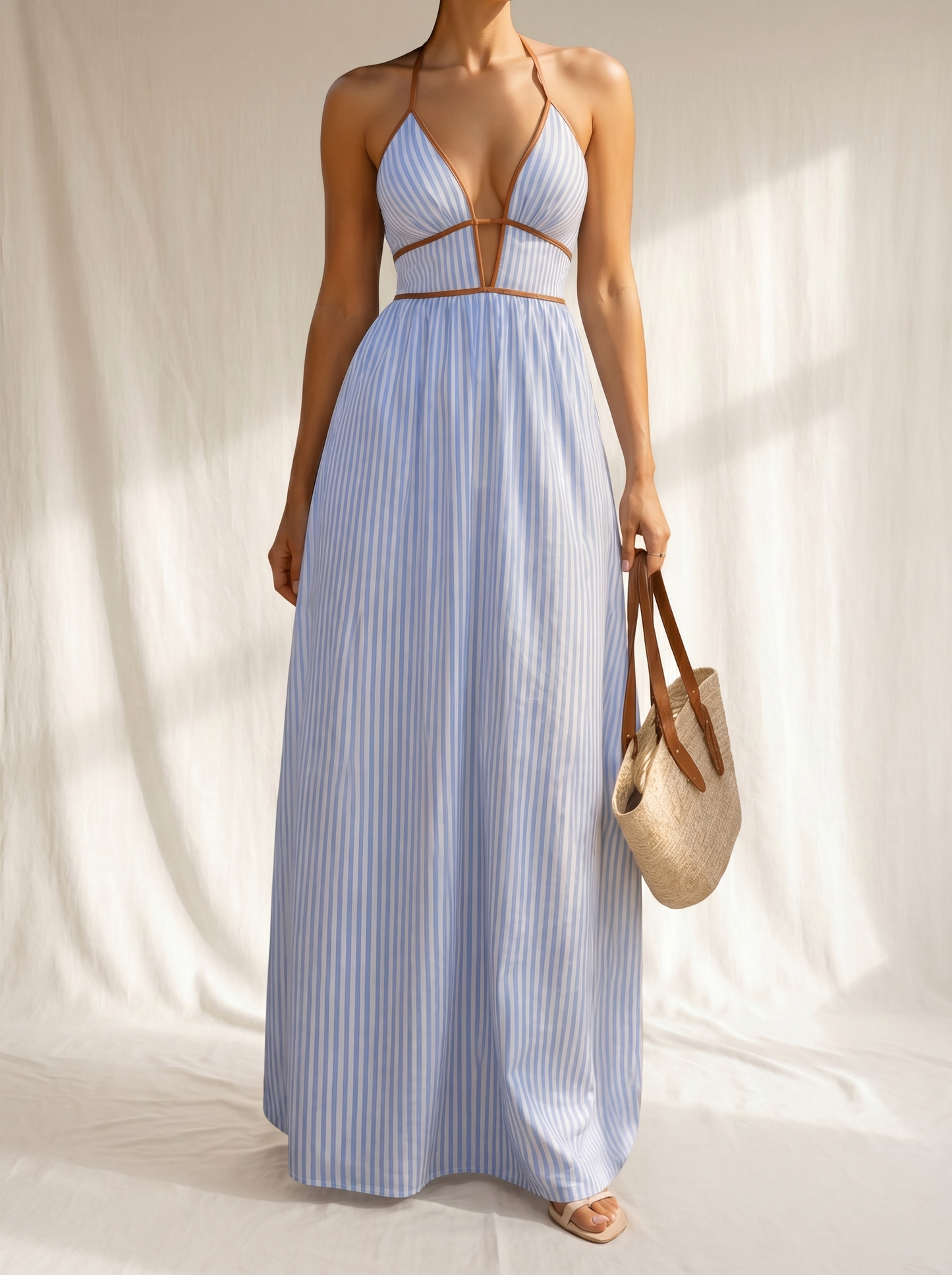 Laurina | Vestido Largo a Rayas con Escote Cut-Out